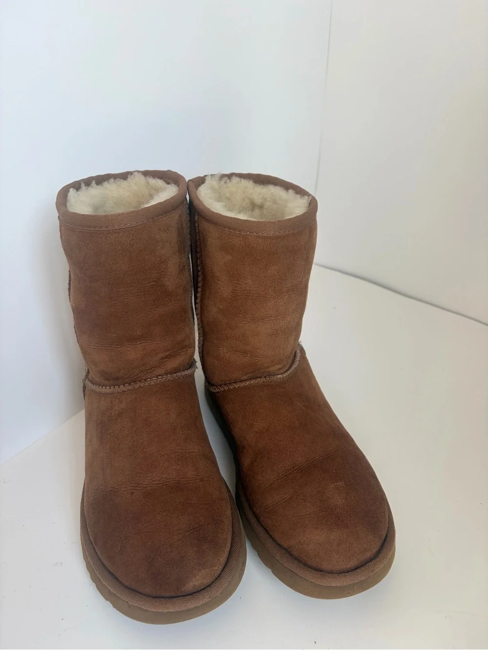 UGG Kids Classic Short Boots - Chestnut Brown Size 5
